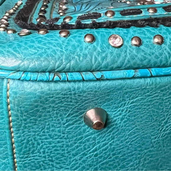 American Bling Turquoise Embossed Handbag - Picture 16 of 16